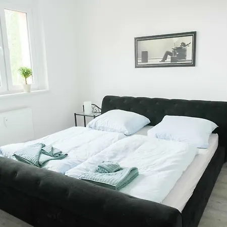 Sunny Apartment *